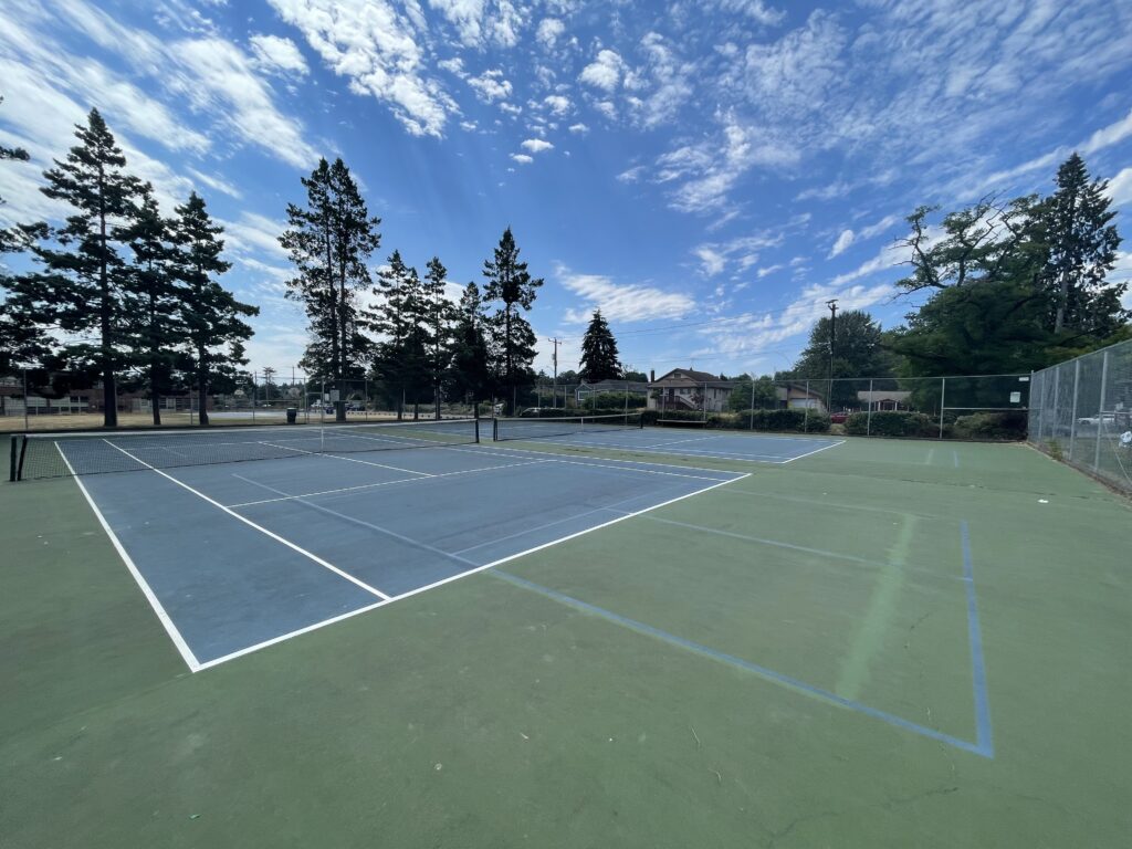 Tennis & Pickleball